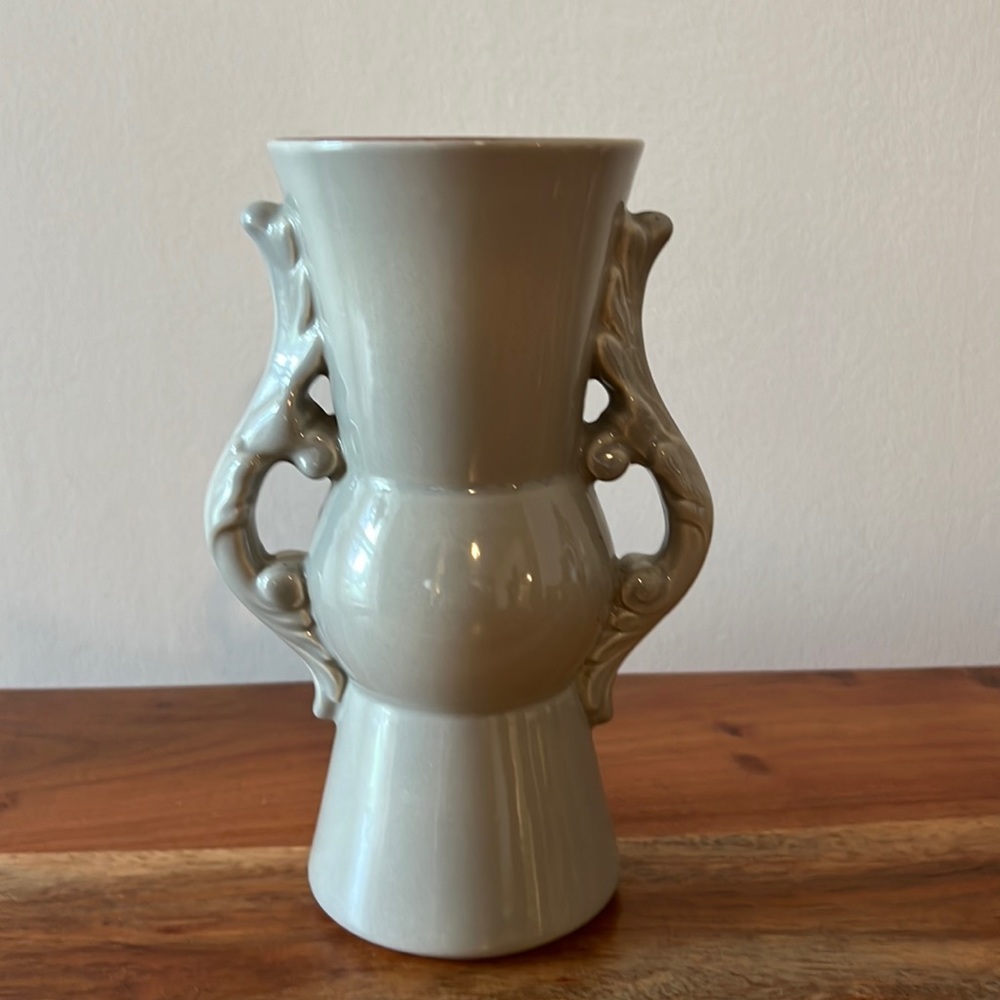 Vintage Red Wing Art Deco Style Pottery Vase.